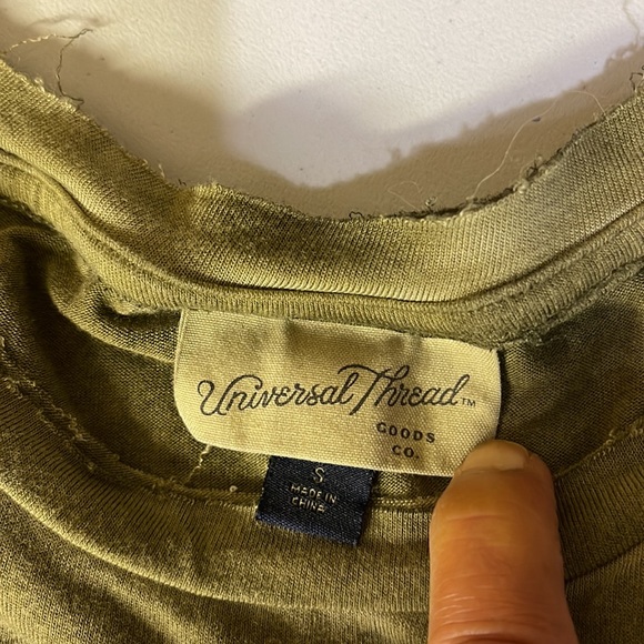 American Eagle Size 8 Regular Skinny Jeans & Universal Thread Sm T-shirt Outfit - Picture 3 of 3